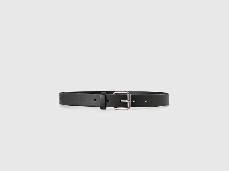 classic belt with buckle