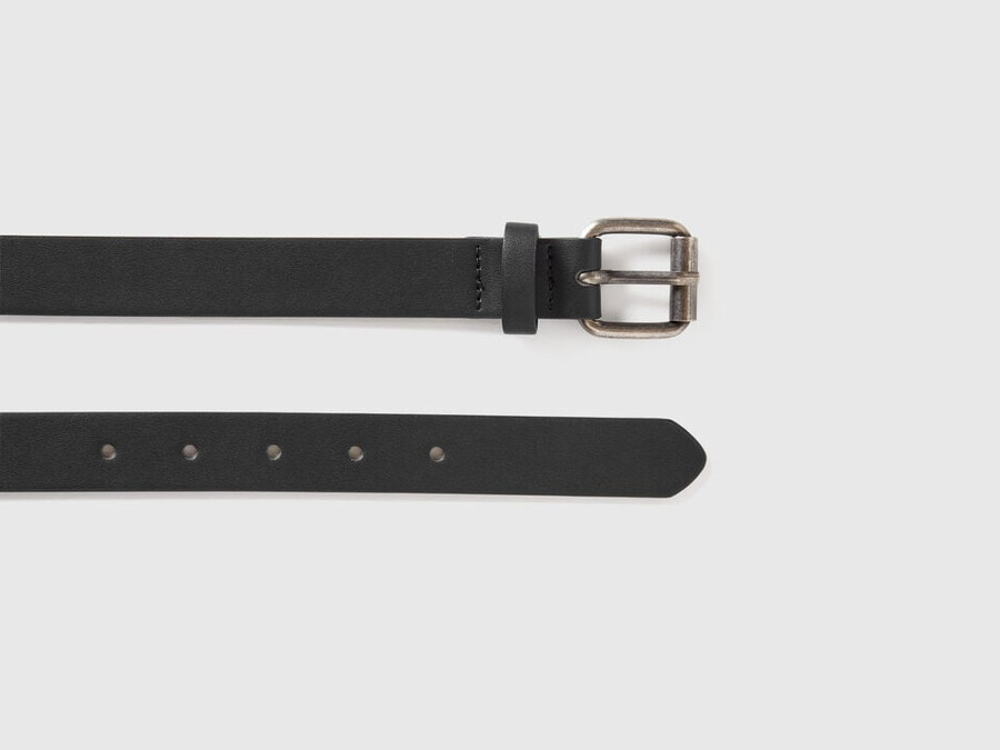 classic belt with buckle