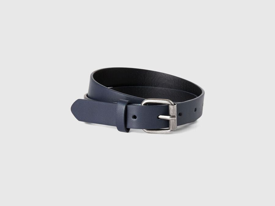 classic belt with buckle