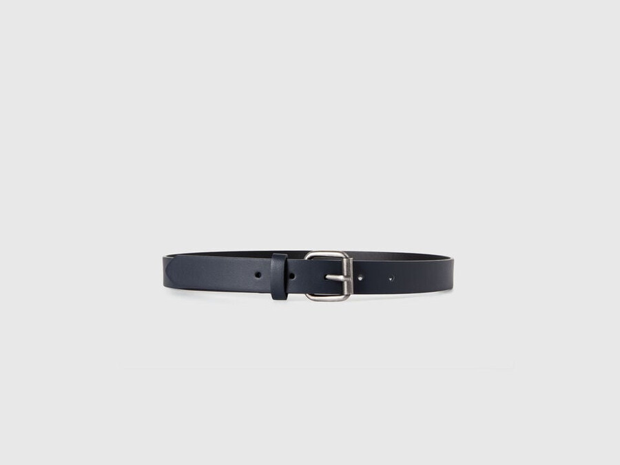 classic belt with buckle