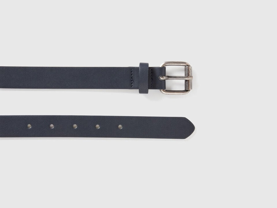 classic belt with buckle
