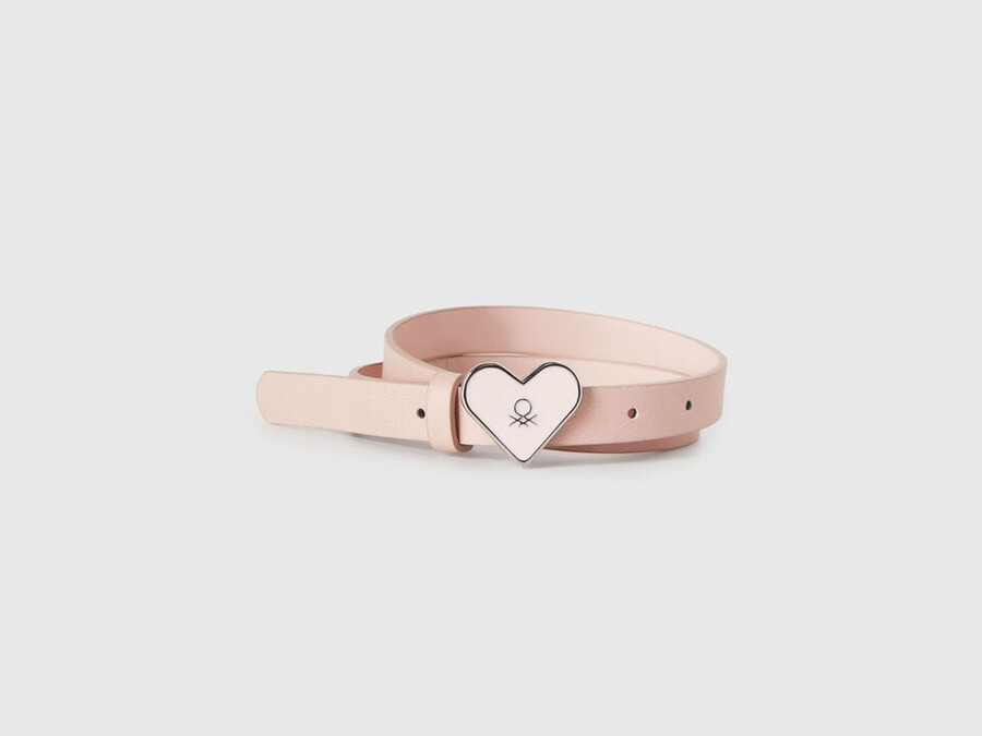 belt with heart buckle