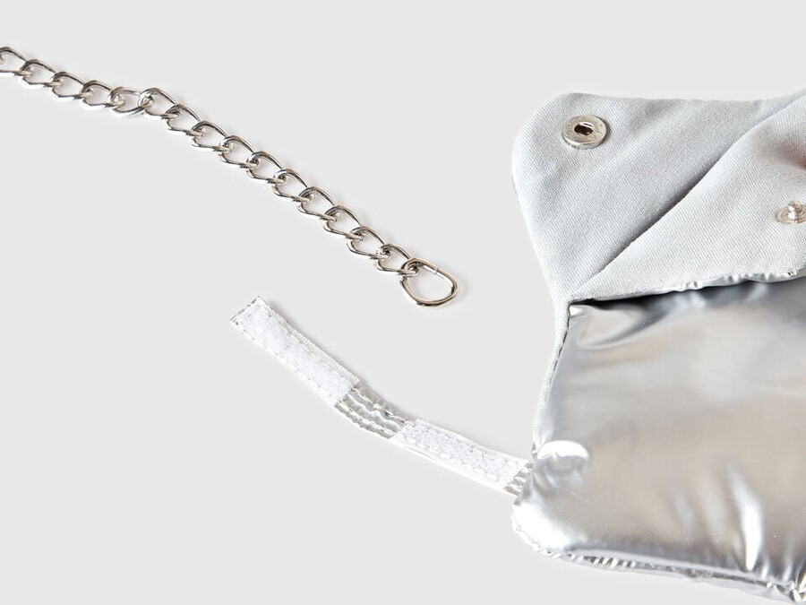star-shaped crossbody bag