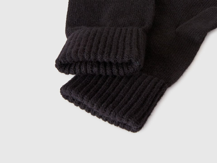 gloves in pure virgin wool