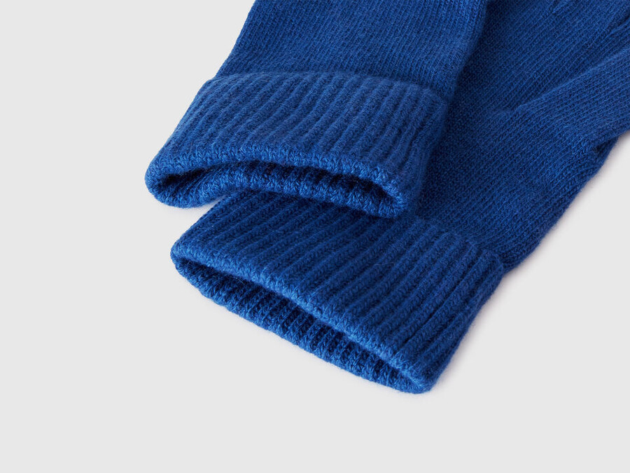 gloves in pure virgin wool