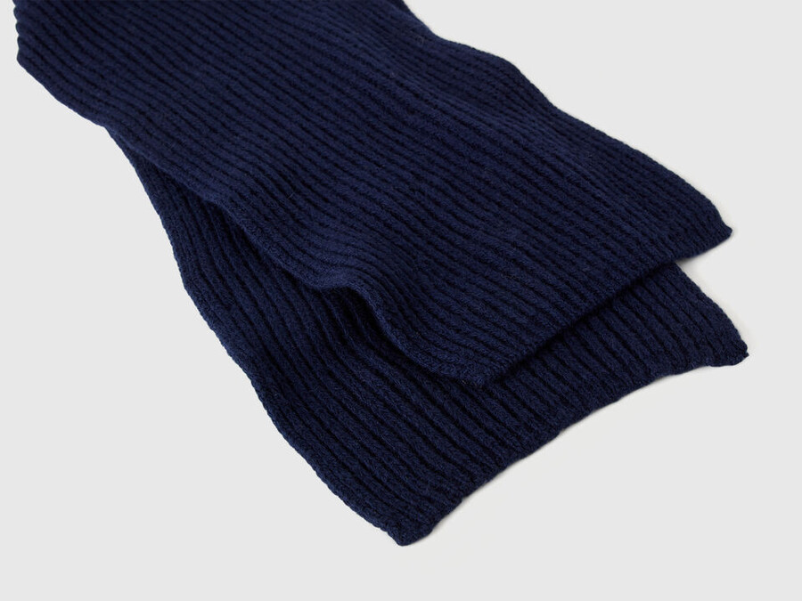 pure virgin wool scarf