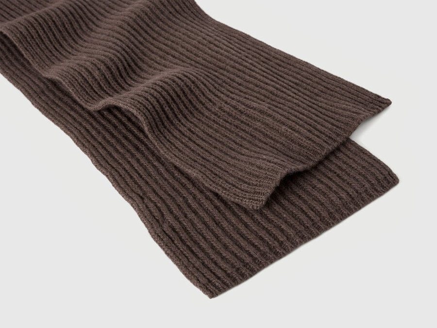 pure virgin wool scarf