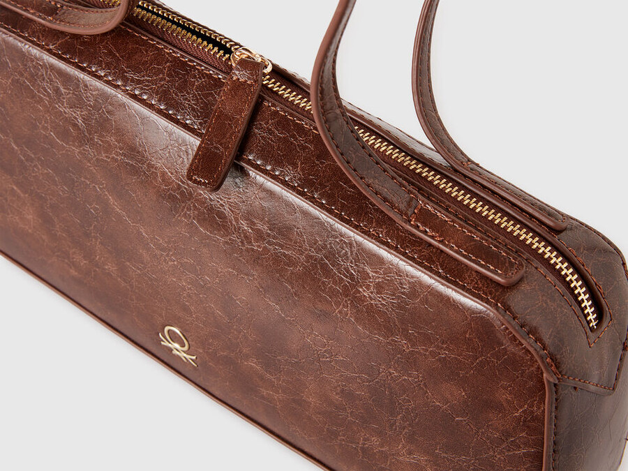 shoulder bag in imitation leather