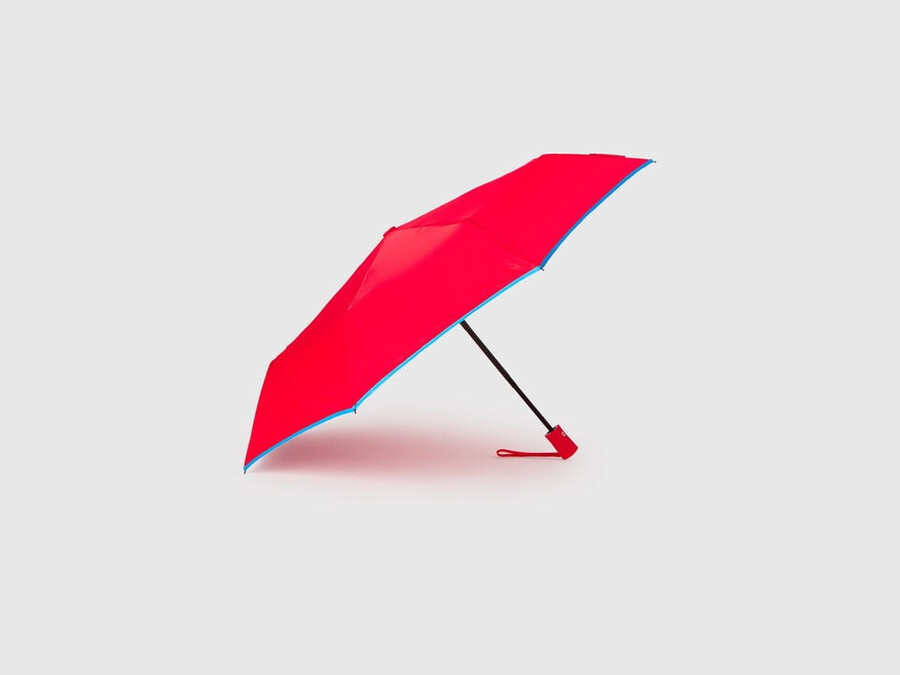 red umbrella