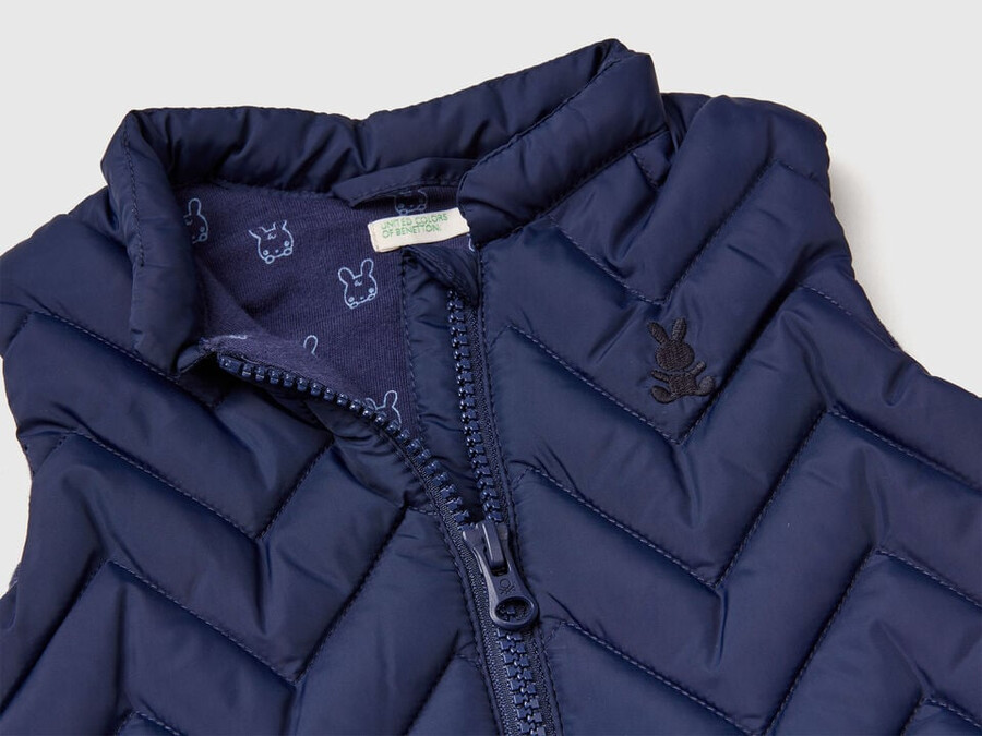 padded vest in technical fabric