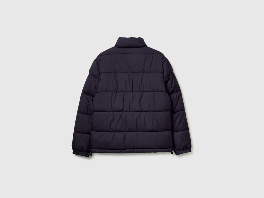 regular fit vest with recycled padding
