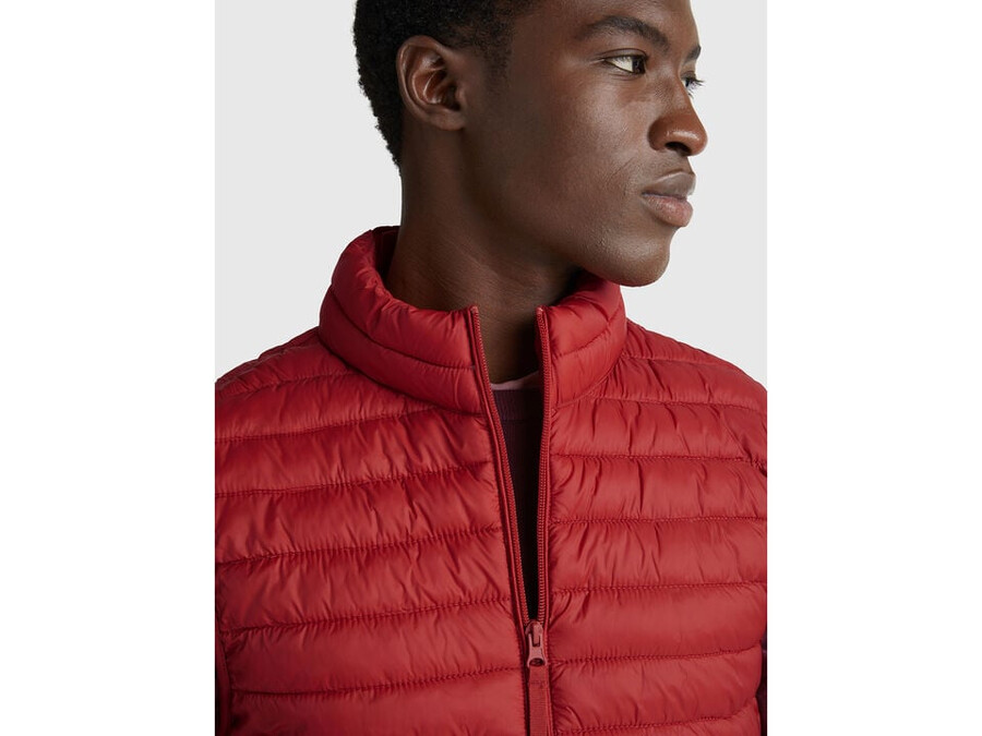regular fit padded vest