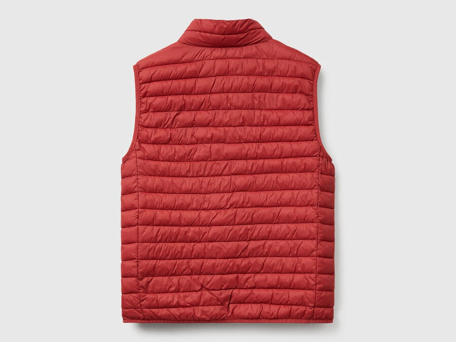 regular fit padded vest