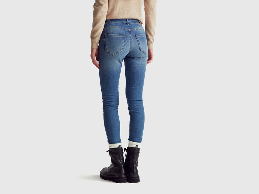 skinny fit push up jeans