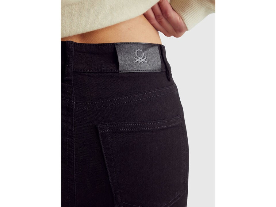 flared jeans