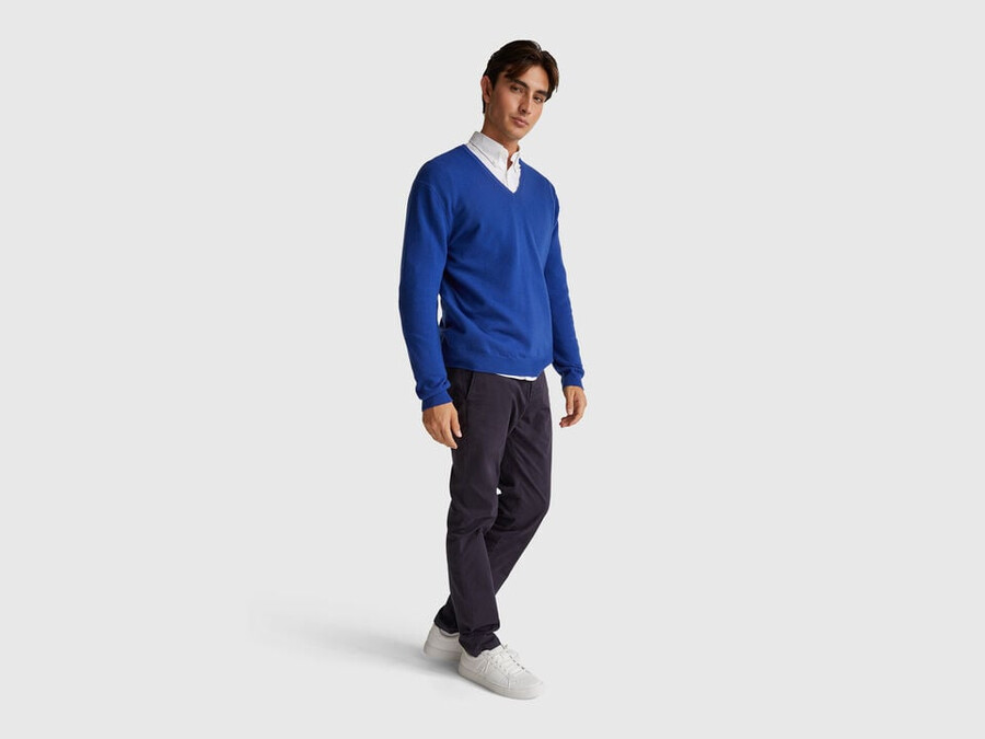 cornflower blue v-neck sweater in pure merino wool