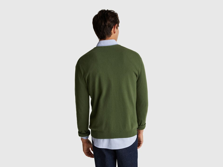 olive green v-neck sweater in pure merino wool