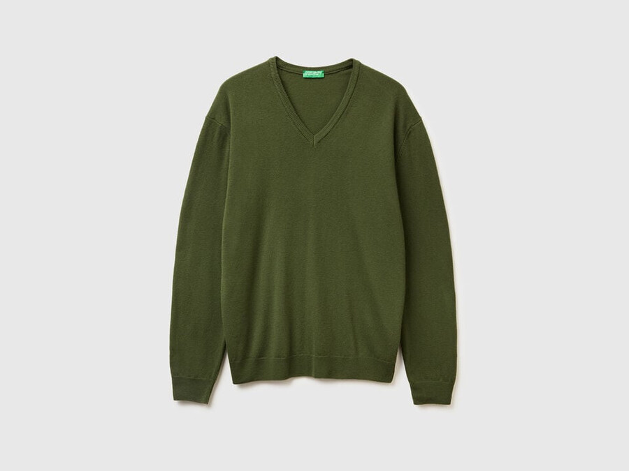 olive green v-neck sweater in pure merino wool