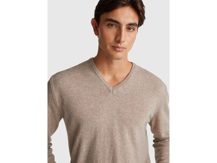 brown mélange v-neck sweater in pure merino wool