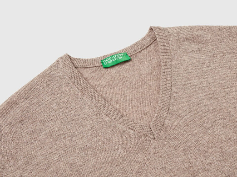 brown mélange v-neck sweater in pure merino wool