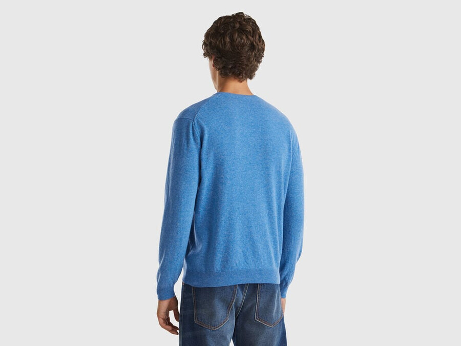 blue mélange v-neck sweater in pure merino wool