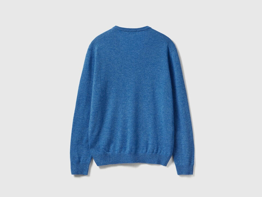 blue mélange v-neck sweater in pure merino wool