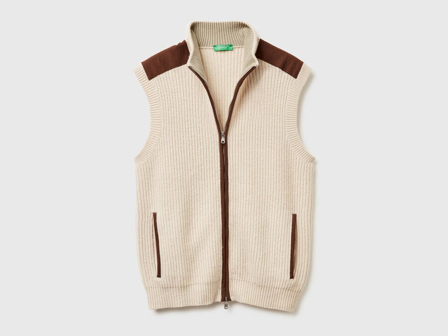 vest with zip in wool blend