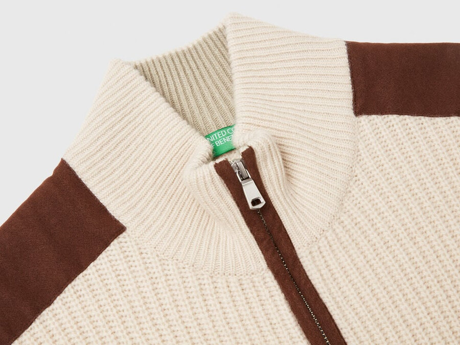 vest with zip in wool blend