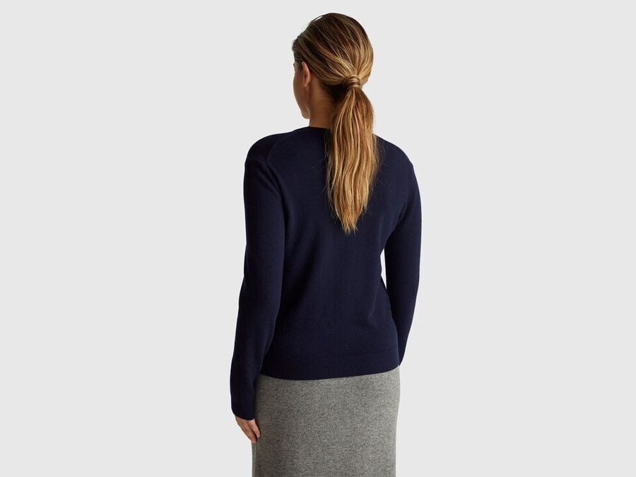 dark blue crew neck sweater in pure merino wool