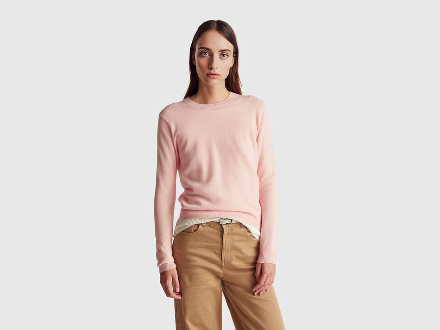 powder pink crew neck sweater in merino wool