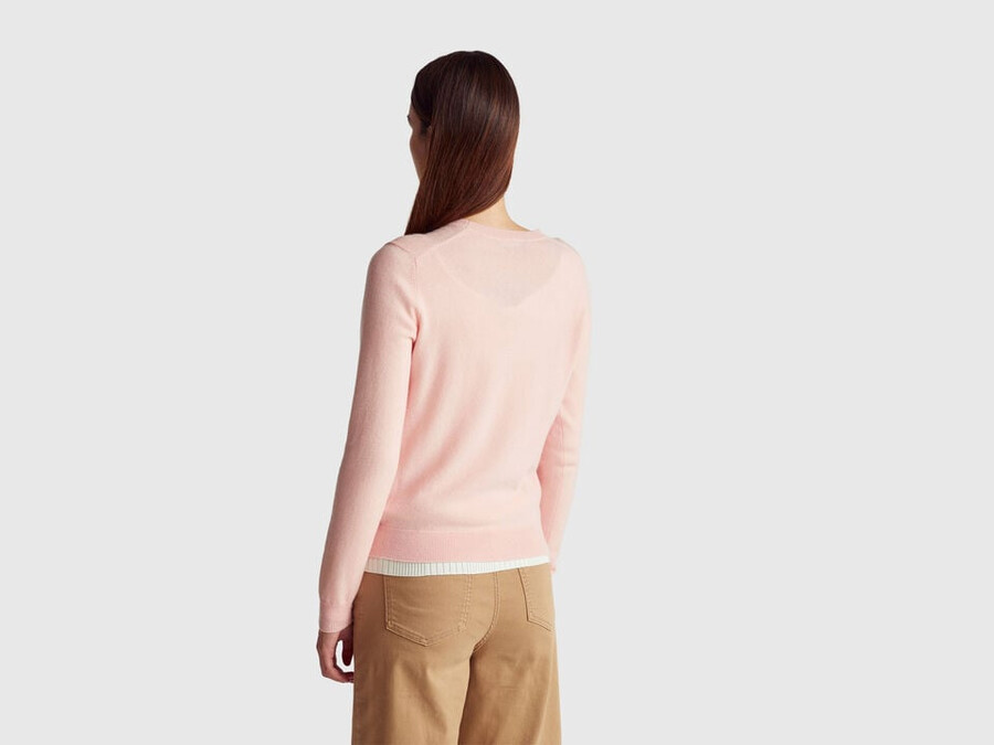 powder pink crew neck sweater in merino wool