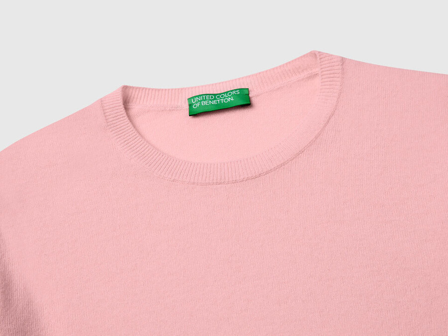 powder pink crew neck sweater in merino wool