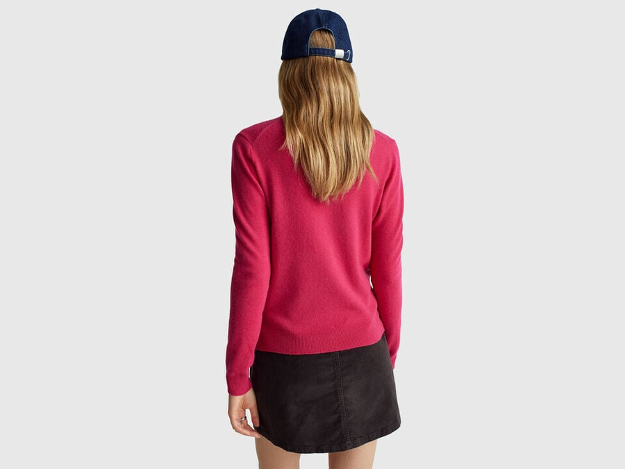 fuchsia crew neck sweater in merino wool