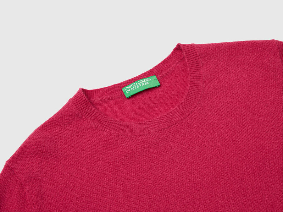 fuchsia crew neck sweater in merino wool