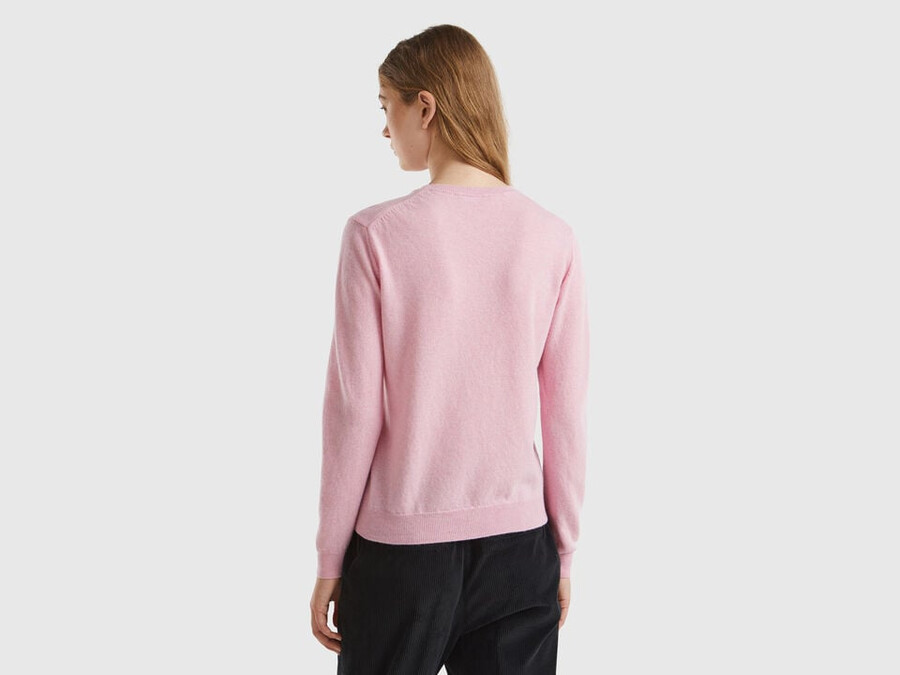 pink crew neck sweater in merino wool