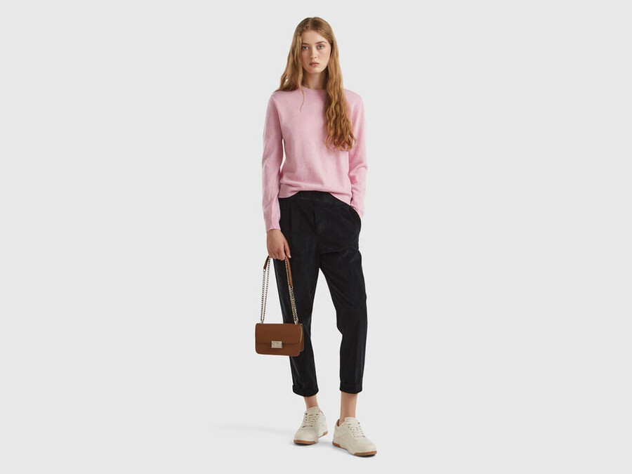 pink crew neck sweater in merino wool