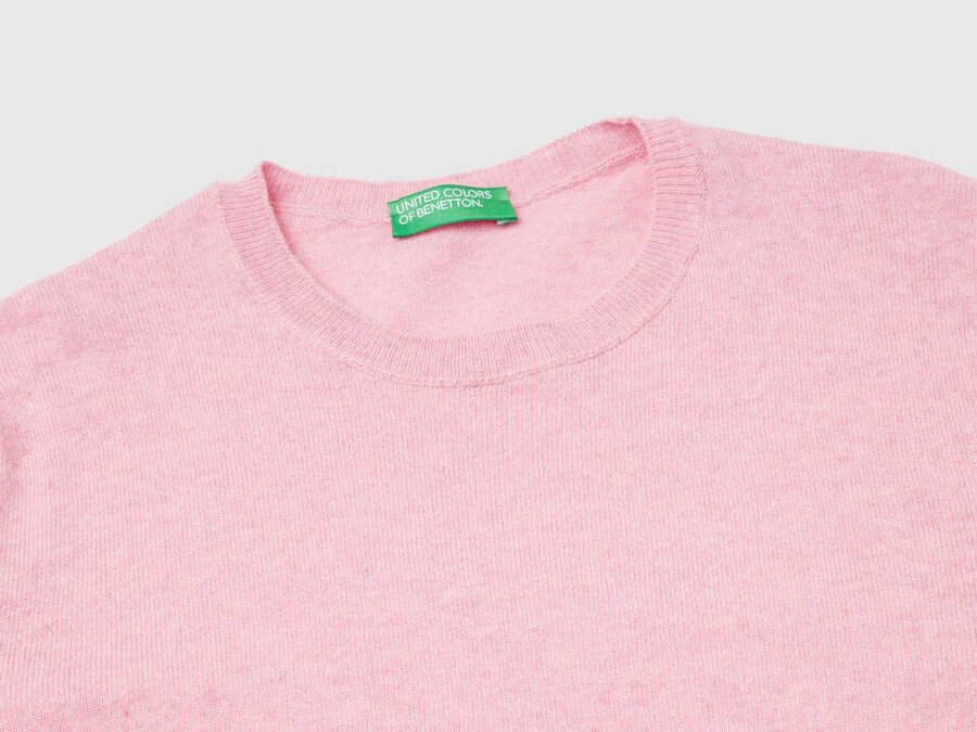 pink crew neck sweater in merino wool