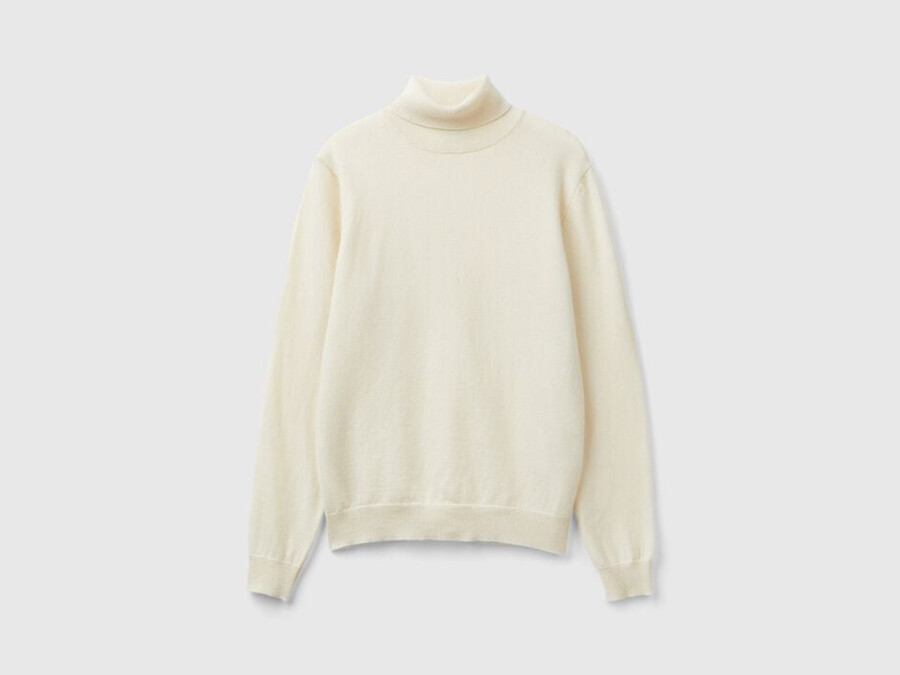 cream turtleneck sweater in pure merino wool