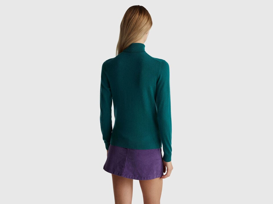 green turtleneck sweater in pure merino wool