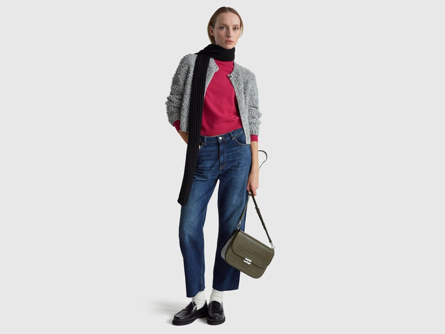 fuchsia turtleneck sweater in pure merino wool