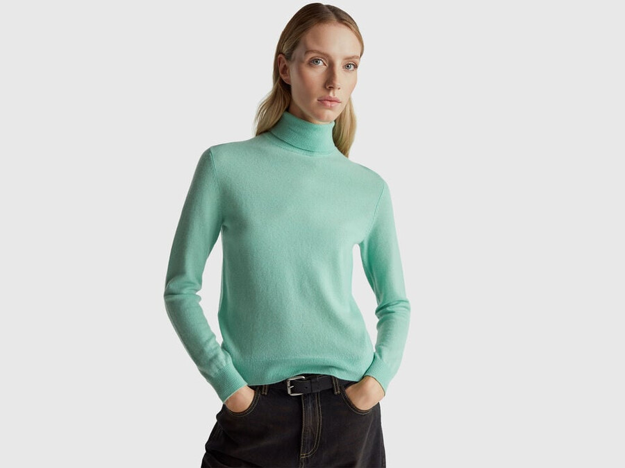 light green turtleneck sweater in pure merino wool