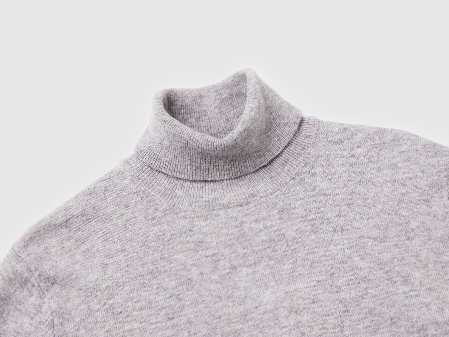 marl gray turtleneck sweater in pure merino wool