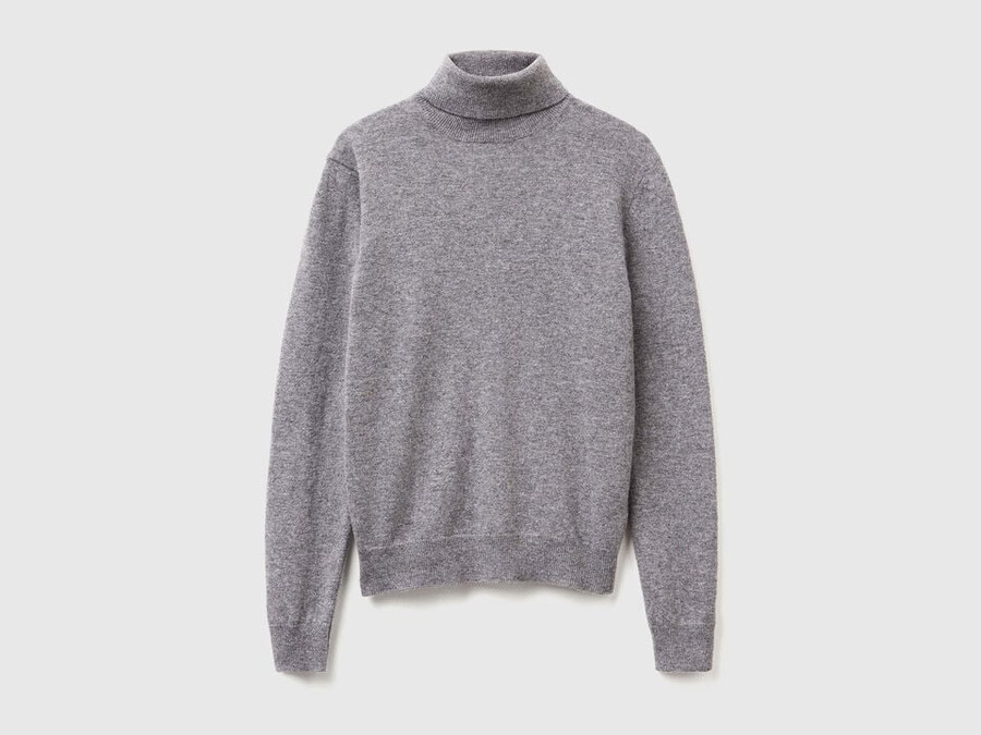 mouse gray turtleneck sweater in pure merino wool