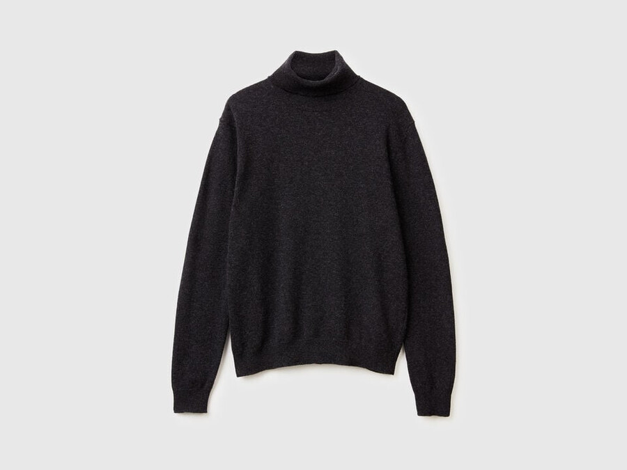 dark gray turtleneck sweater in pure merino wool