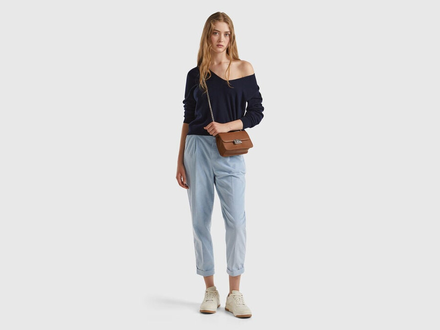 dark blue v-neck sweater in pure merino wool