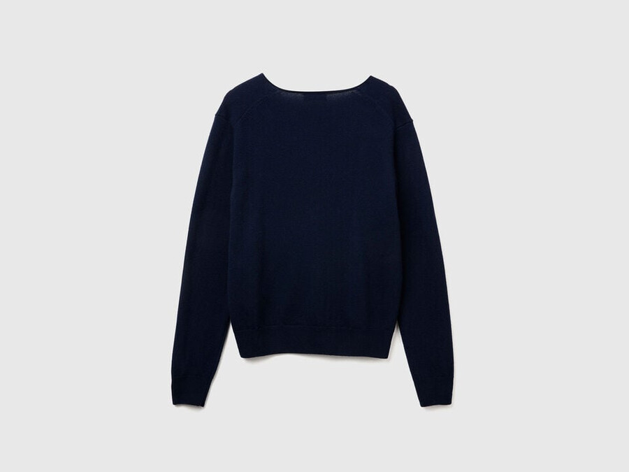 dark blue v-neck sweater in pure merino wool