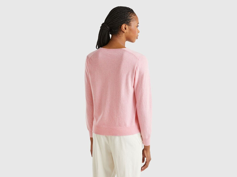 pink v-neck sweater in pure merino wool
