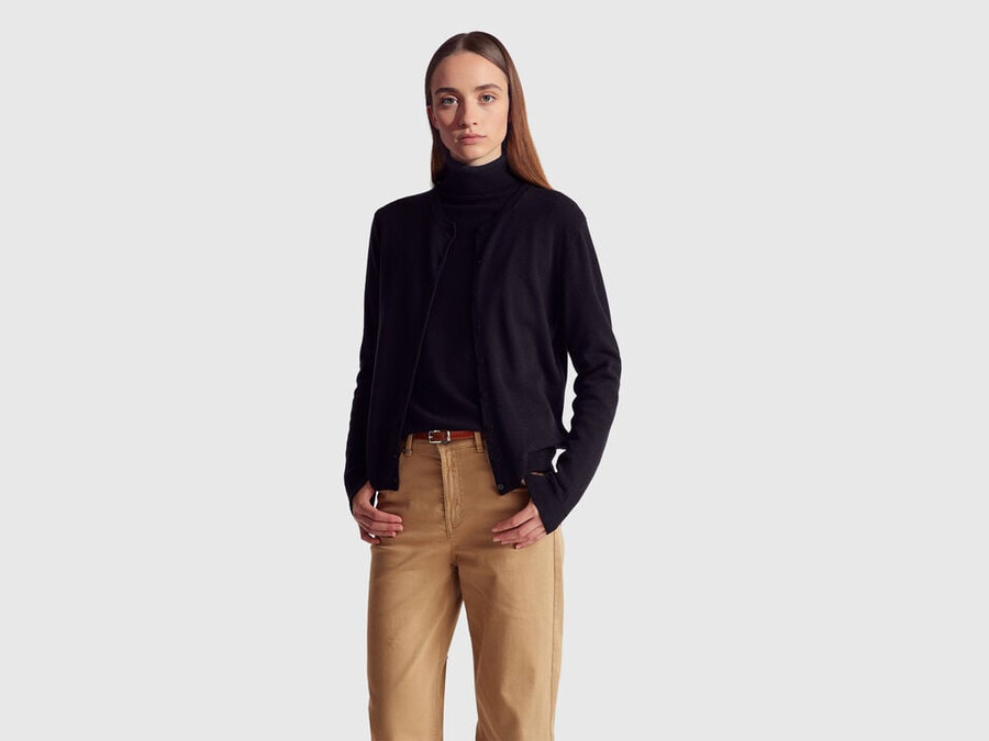 black crew neck cardigan in pure merino wool