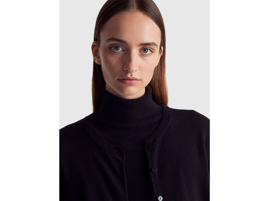 black crew neck cardigan in pure merino wool