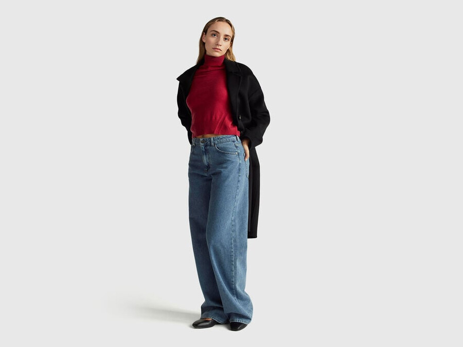 red short sleeve turtleneck in cashmere blend